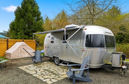Port Ludlow Cottage | Unique Tiny Home Village, 3 units, outdoor kitchen