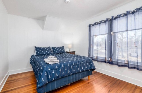 Old Orchard Beach Apartment | Unit 2 · Updated 2BD | Only Minutes From The Beach