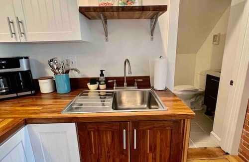 Portland Apartment | Unit 3- The Inn on Shore (duplicate)