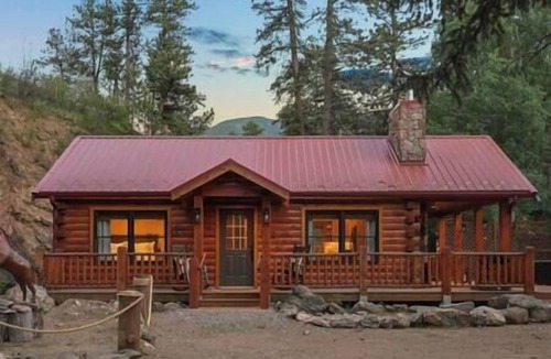 Bailey House | Unlike Anything Else-Private Water-Mountains-Sauna-Red Rocks