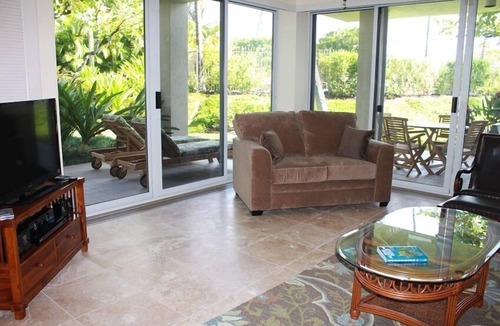 Waikoloa Condo | Updated 2 Bedroom Condo Walk to the Beach & Shops.