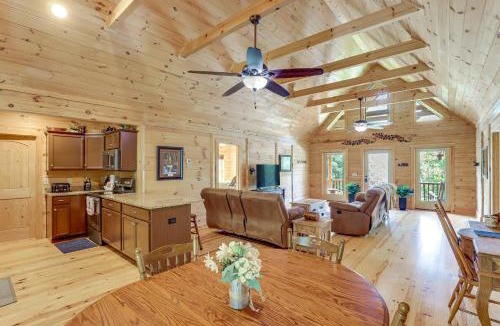 Frank House | Updated Cabin By Linville Falls: Deck & Game Room!