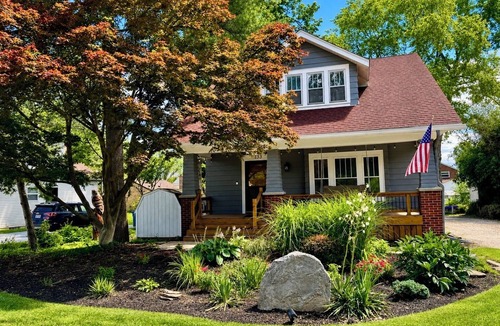 Westerville House | Updated Craftsman home, quiet setting, porch swing overlooking Old Town Park.