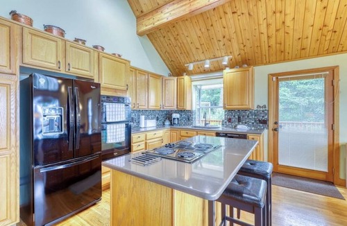 Rosario House | Updated Eastsound Home with Stunning Mountain and Ocean Views