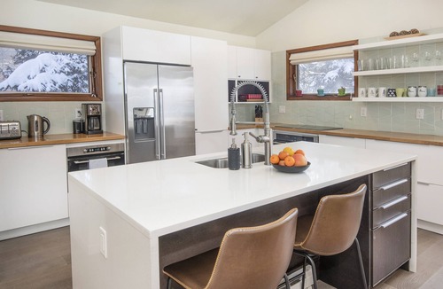 Eagle-Vail House | Updated Townhome | Hot Tub | Shuttle to Slopes