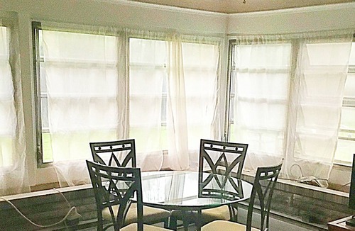 Upper Arlington House | Upper Arlington 3 bedroom. Fantastic super clean home, and pool waiver needed