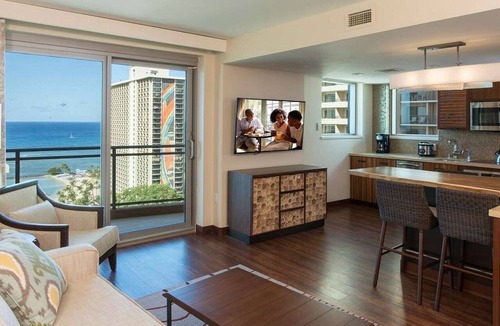 Waikiki Resort | Upscale 2BR Premier Luxury Villa in Hilton Hawaiian Village