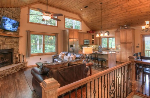 Boone Ski Chalet | Upscale Mountain Home in Forested Area