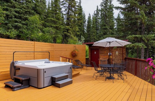 Denali National Park Cabin | Standard Double Caribou Cabin