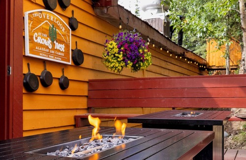 Denali National Park Cabin | Standard Double Caribou Cabin