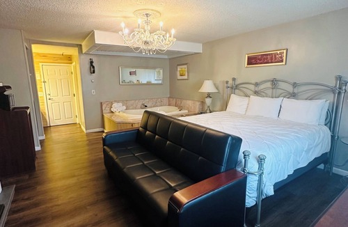 Brewer Hotel | Vacationland Inn & Suites