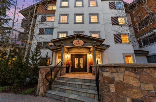 Vail House | Vail Village w Amenities Walk to Slopes & Dining