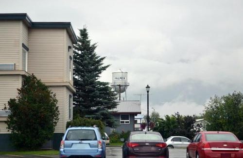 Palmer Hotel | Valley Hotel & 24/7 Open Cafe