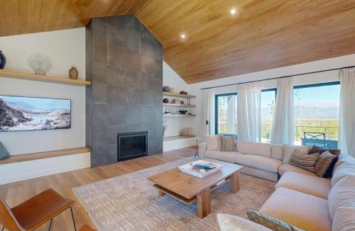 Granby House | Valley View Retreat | Main House