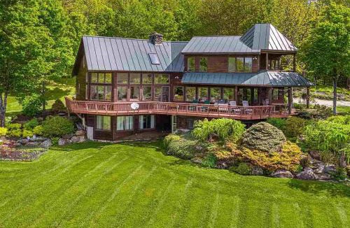 Stowe Hollow House | Valley View
