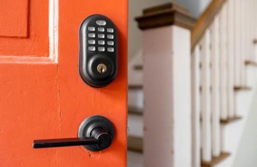 West Campus Apartment | Victorian Gem near UT Perfect for Back to School, Football, ACL & F1 with Free Parking