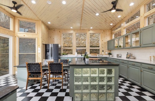 Seven Devils House | Views, Game Room, Pet-Friendly - Mountain Top Main House in Lovely Seven Devils