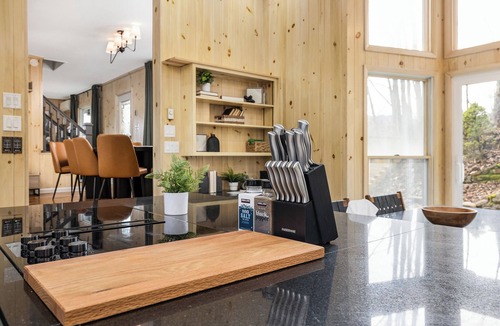 Seven Devils House | Views, Game Room, Pet-Friendly - Mountain Top Main House in Lovely Seven Devils