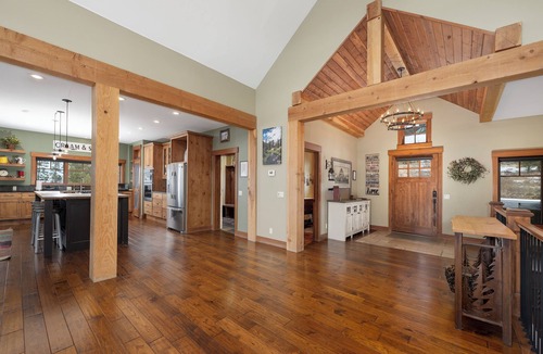 Granby House | Views, Ski, Golf! 6 BDR, 13 Beds, Hot Tub!