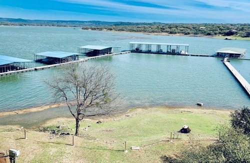 Highland Lake Estates Condo | VILLA 1311 - 3 Bed 2 1/2 Bath on Lake Travis - Great Views - Sleeps 8