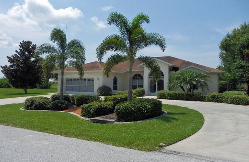 White Marsh Villa | VILLA MARIA - WATERFRONT, SPECTACULAR 3BDRM, 3.5 BATHS, 2 MASTER SUITES AND MORE