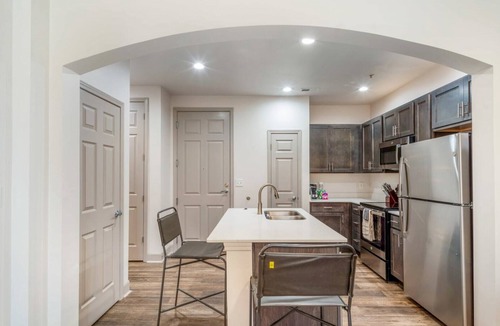 Corryville Apartment | Village 1BD 2 - One Bedroom Apartment, Sleeps 2