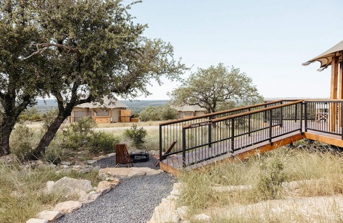 Johnson City RV Rental | Walden Retreats