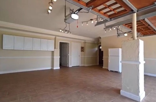 Matunuck House | WALK TO BEACH, CAR BEACH PASS, LINENS PROVIDED