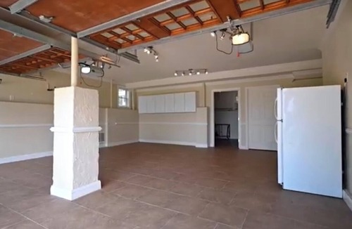 Matunuck House | WALK TO BEACH, CAR BEACH PASS, LINENS PROVIDED