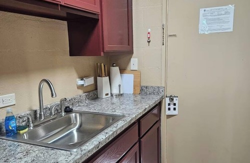 Keaukaha Apartment | Walk to Beach Garden Balcony + Workspace