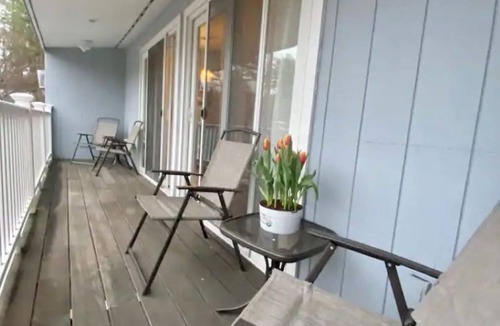 North Conway Condo | Walk to Cranmore and North Conway Village! Condo w/AC, W/D, Pool