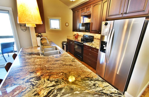Keystone Condo | Walk to Peru Lift Heated Garage Pool & Hot Tub Family Condo Sleeps 8