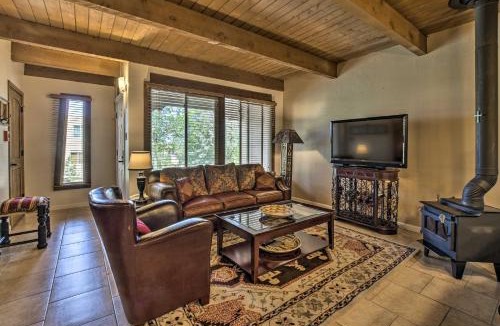 Northeast Santa Fe House | Walkable Adobe-Style Abode w/Community Amenities!