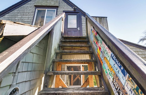Warrenton Apartment | Walkable Location, Historic Setting: Warrenton Apt