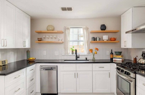 Govalle House | Walkable, Prime E. Austin Location - Casa Cherico