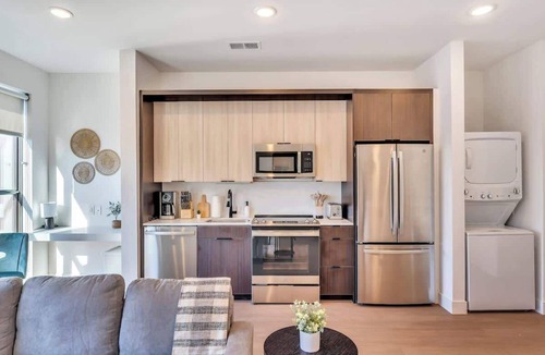 Pendleton Apartment | Walkable Studio to Downtown