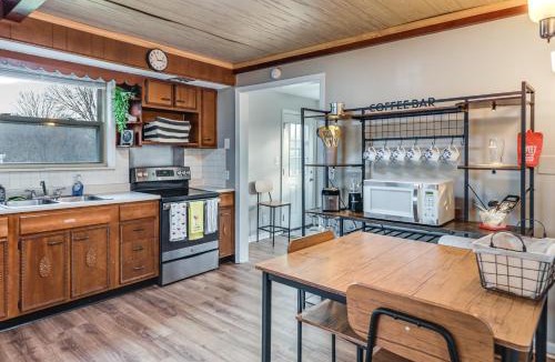 South Lebanon Apartment | Warren County Launchpad: Pet-Friendly Lebanon Apt