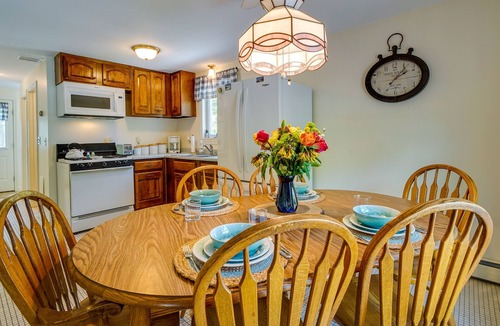 Washington Cabin | Washington Vacation Rental w/Lake Access & Grill!