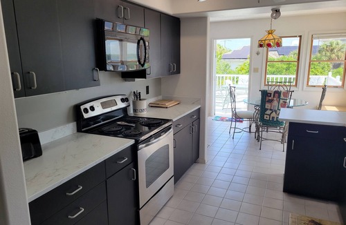 Venice House | WaterFront, access to the gulf , Atlanta Braves baseball golf courses