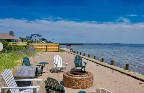 Center Moriches House | Waterfront Boho Beach House, a stone's throw from the Hamptons!