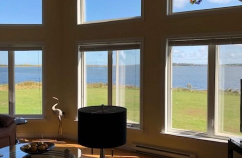 Brackley Beach Cottage | Waterfront cottage on beautiful Brackley Bay