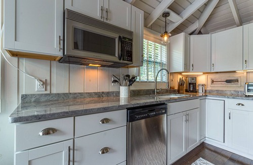 Hebron Cottage | Waterfront, dock, bring your boat