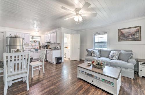 Dunlap House | Waterfront Dunlap Cottage: Large Yard + Views