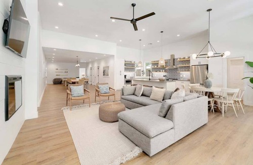 Burnet House | Waterfront Fall Retreat | Pool, Fire Pit, Lake LBJ