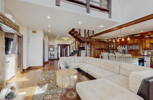 Spicewood House | Waterfront Home with Private Pool, Patio & Amazing Sunset View