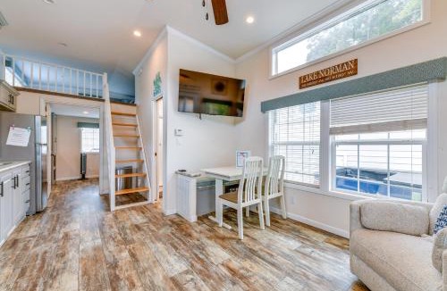 Sherrills Ford House | Waterfront Lake Norman Cabin w/Screened Porch!