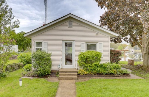 North Webster House | Waterfront Lake Webster Retreat w/Pier & Views