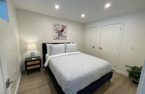 Downtown Halifax Apartment | Waterfront large 1 BR with 6 appliances & gym