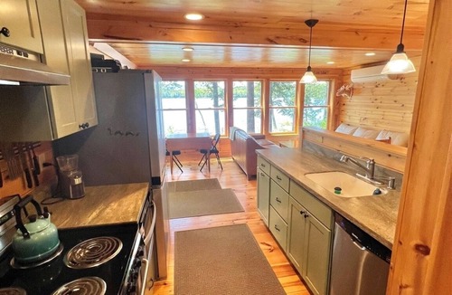 Bridgton Villa | WATERFRONT ON HIGHLAND LAKE