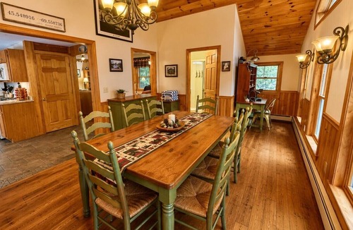 Beaver Cove House | Waterfront pet friendly cabin with private dock and mooring
